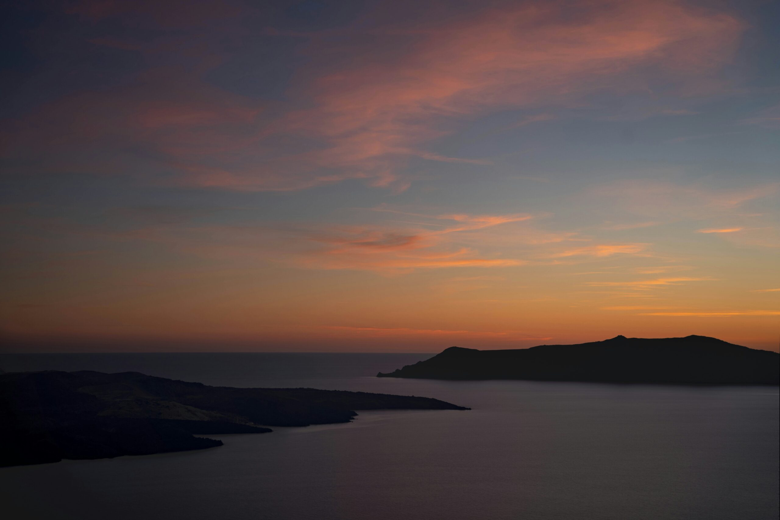 Aegean Sea — Islands, History & Travel Guide 2026