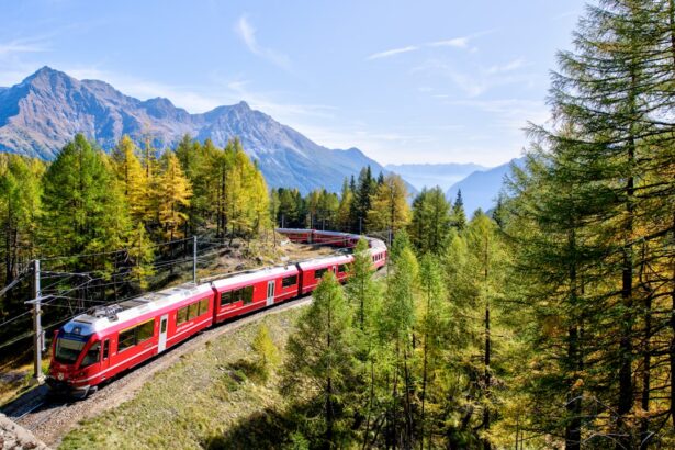 Tren SBB CFF FFS en los Alpes suizos