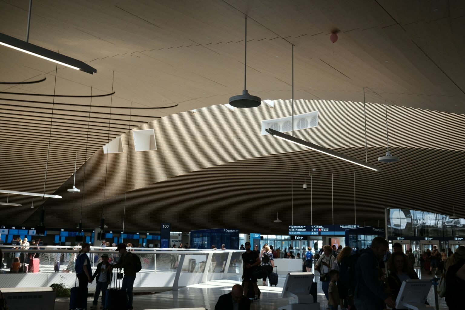 Helsinki Vantaa Airport HEL terminal