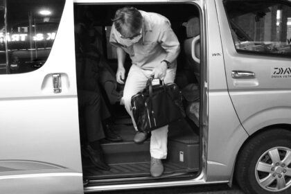 Welcome Pickups airport transfer driver